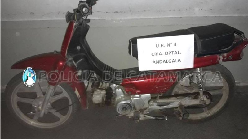 Recuperan una moto robada en Andalgalá