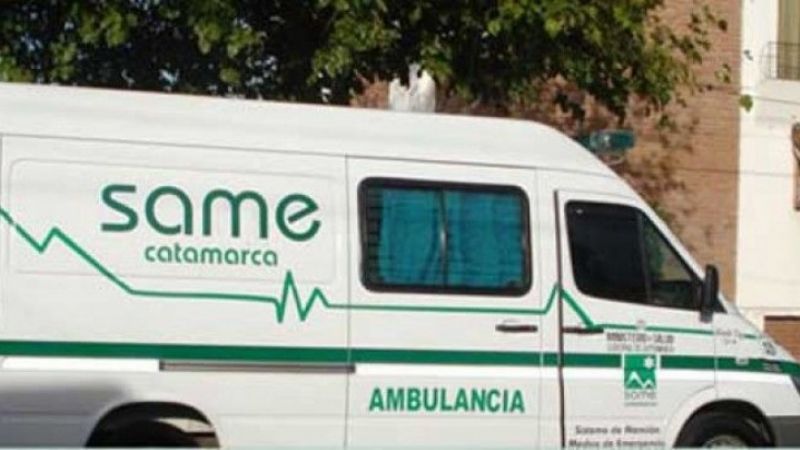 Hombre herido tras caer de la caja de una camioneta