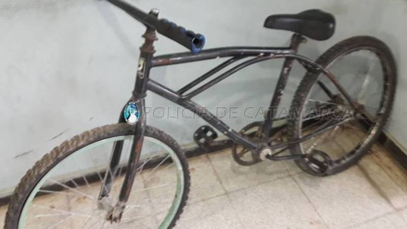 Un joven y un adolescente trasladaban elementos robados