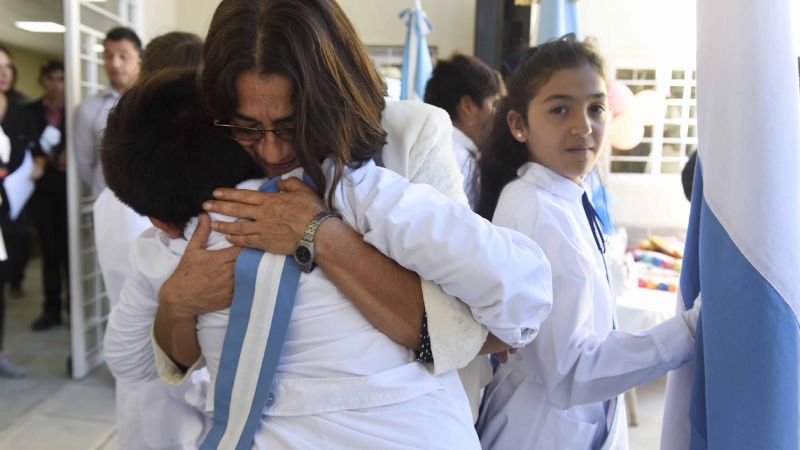 Lucía inauguró un nuevo Jardín de Infantes en Valle Viejo