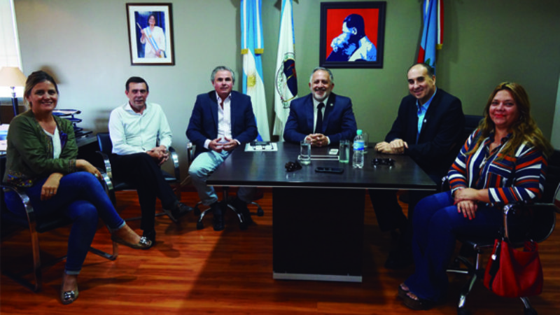 Trabajo conjunto entre el Senado y el Colegio de Nutricionistas