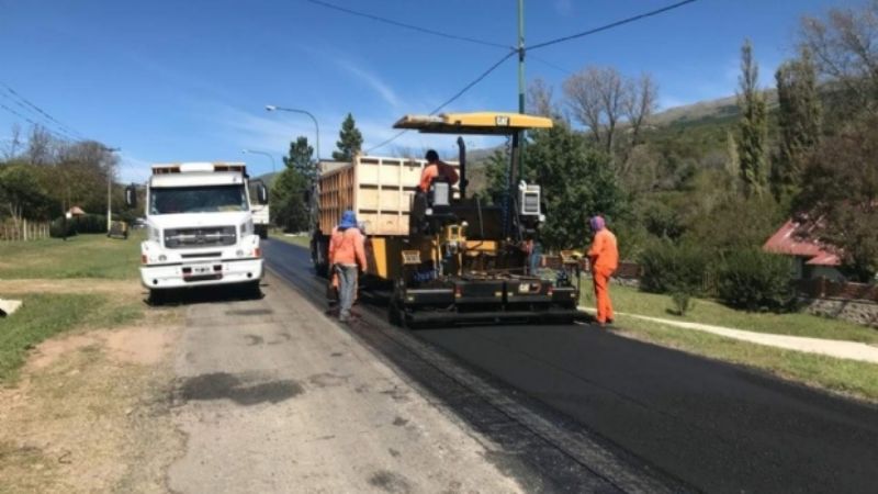 Comenzó la repavimentación de la ruta entre El Rodeo y Las Juntas