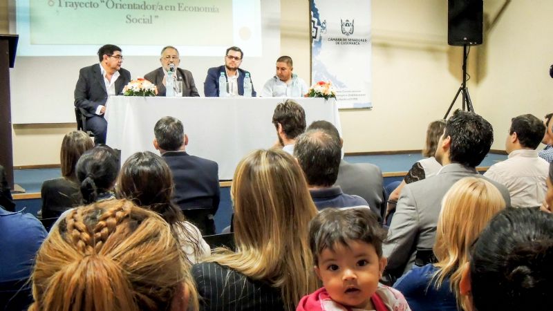 El Senado firmó convenio para capacitaciones en desarrollo y economía social