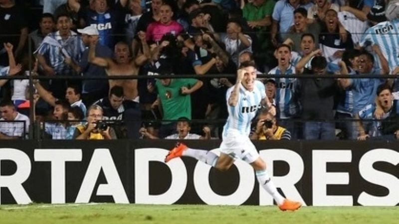 Increíble goleada de Racing pese a errar dos penales