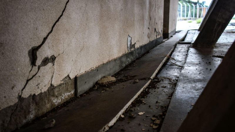 “Reparar las tribunas sería más caro que tirarlas abajo  y hacerlas de nuevo”