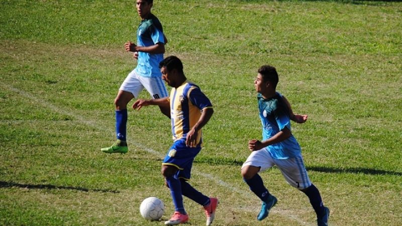 Coronel Daza, La Tercena y La Merced lideran sus zonas de la Superliga