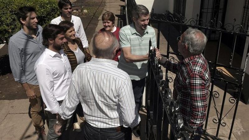 En medio de la polémica por las tarifas, Cambiemos realiza timbreo nacional