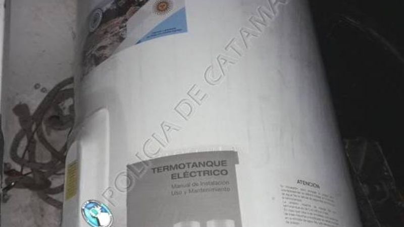 Los detuvieron intentando vender un termotanque ajeno