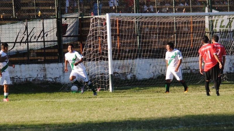 Defensores venció al CAI y lidera solo la “D”