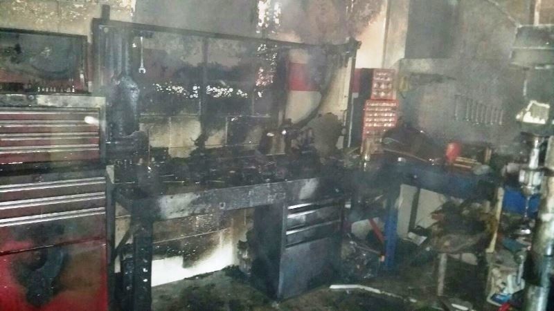 Se quemó el rostro durante el incendio en un taller