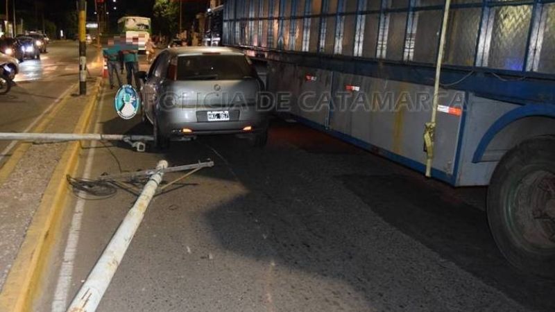 Gran congestión por un accidente en avenida Presidente Castillo