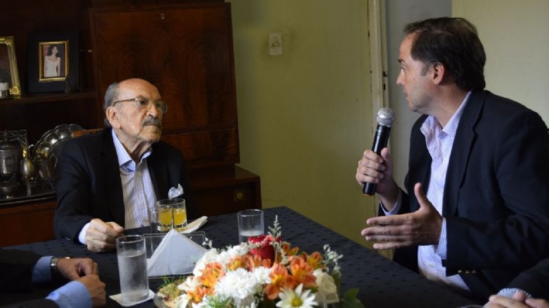 Rinden homenaje a gran historiador del Noroeste