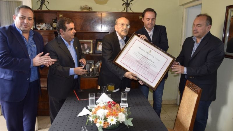 Rinden homenaje a gran historiador del Noroeste