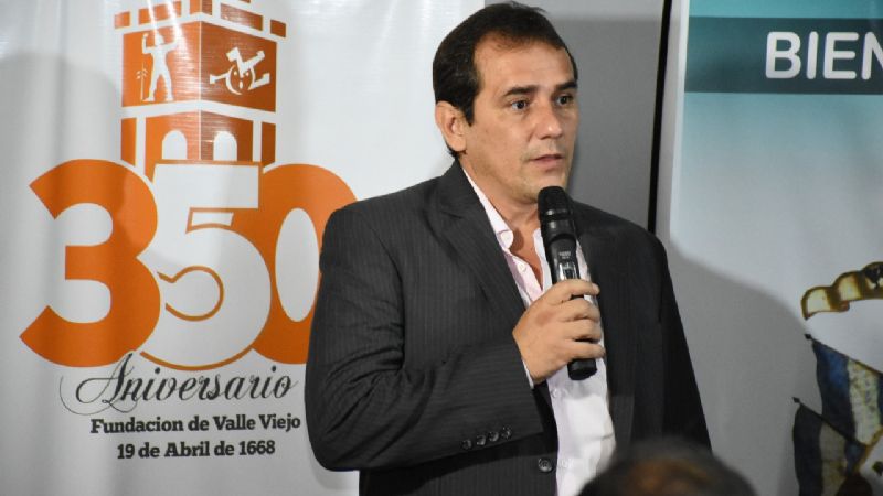 Asumieron nuevos funcionarios en Valle Viejo