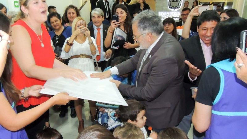 Los pequeños del Jardín Maternal fueron senadores por un día