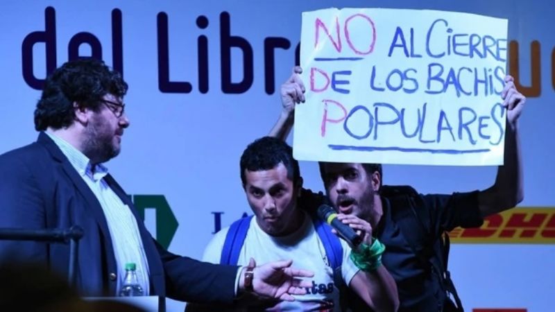 Escándalo en la inauguración de la Feria del Libro