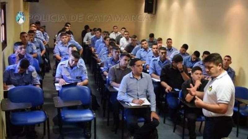 Capacitación para cadetes y nuevos agentes de Policía de la Banda de Música