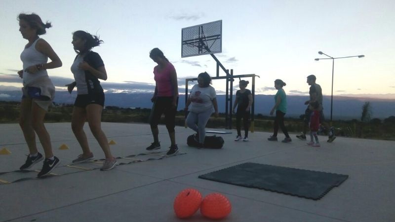 El playón de Valle Chico suma niños y actividades deportivas