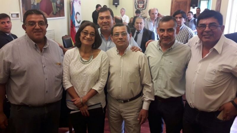 Apoyo de la “Azul y Blanca” a Lucía por las tarifas