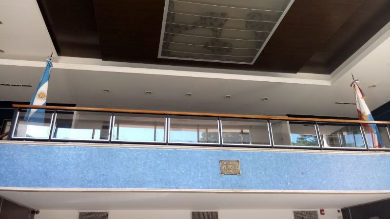 Donaron banderas para el Cine Teatro Catamarca