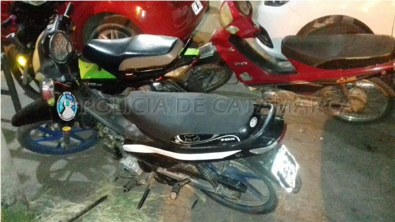 Secuestran vehículos en los ingresos a El Jumeal