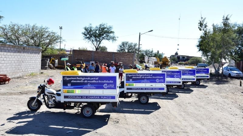 Sánchez entregó motocarros para cada localidad de Santa María