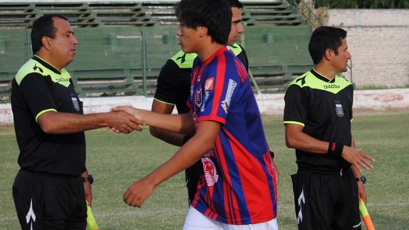 Ferro bajó a “Poli” y el “Santo” frenó a Vélez