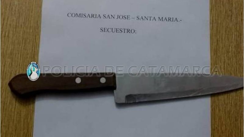Secuestran la cuchilla con la que un hombre amenazó a una sexagenaria