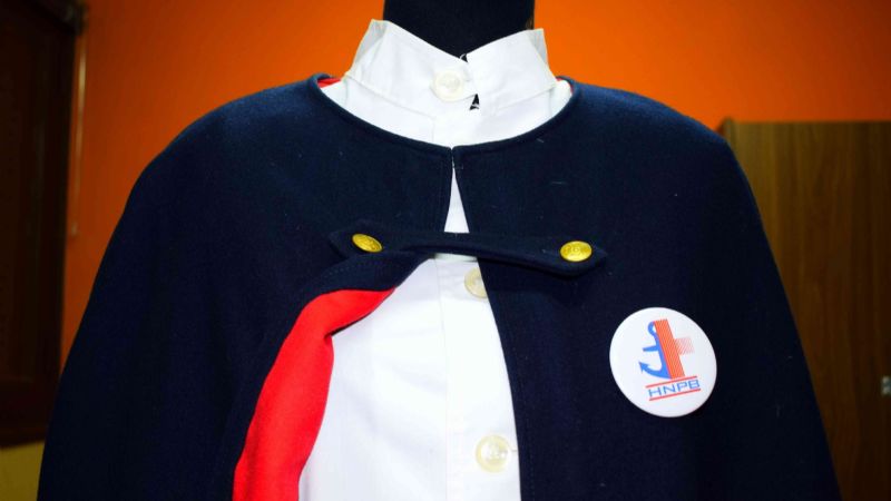 Enfermera de Malvinas donó su traje para la Casa de la Cultura