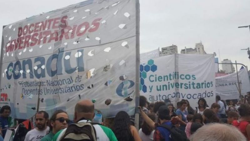 Docentes Universitarios ratificaron el paro de 48 horas
