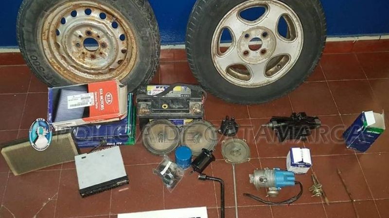 Secuestran elementos de dudosa procedencia