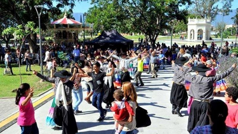 Festejo por el Día del Trabajador en La Alameda