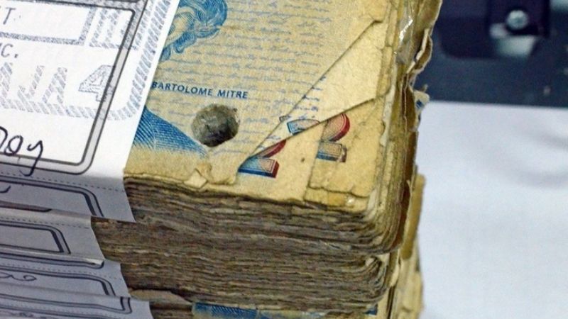 Los billetes de dos pesos se despiden: a medianoche dejan de ser dinero