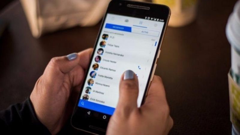 Facebook lee todos tus chats de Messenger