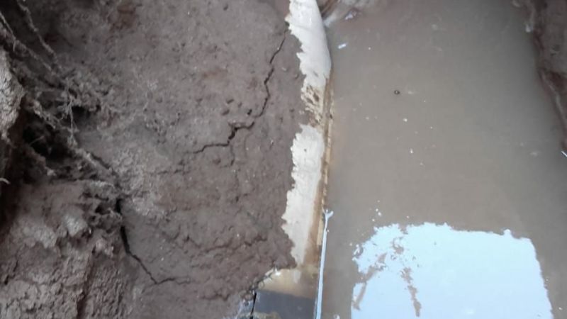 Trabajan para solucionar el problema de derrame de líquido cloacal