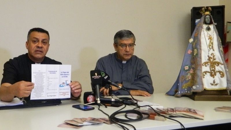 Con la Bajada, caravana y peregrinación inician las fiestas marianas