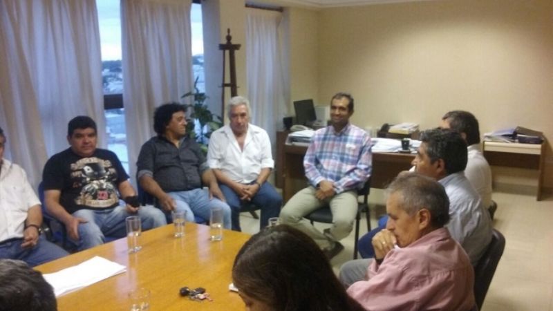 Luna anticipó que el aumento salarial no será superior al 17,5%