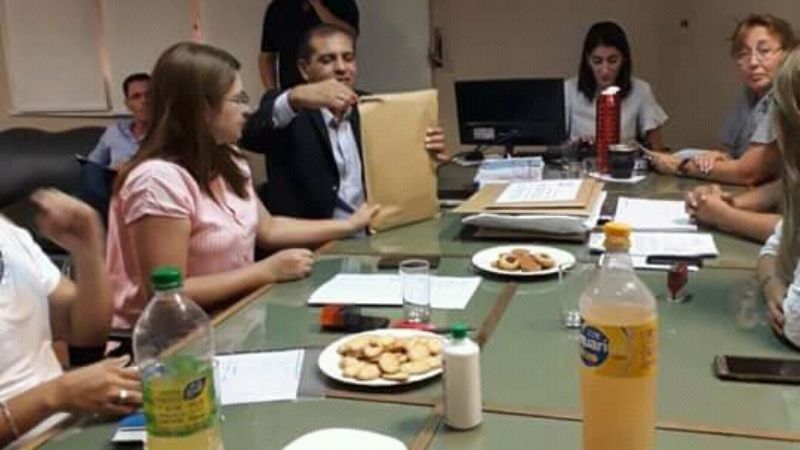 Apertura de sobre para la construcción de un jardin de Infantes