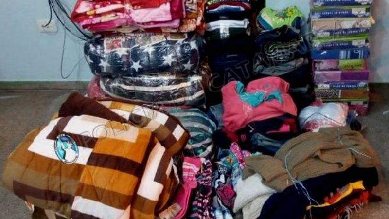 Secuestran gran cantidad ropa en un puestos camineros