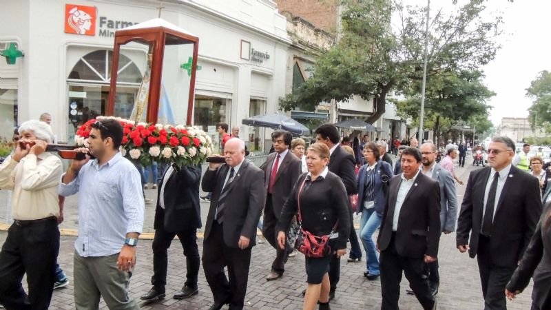 Homenaje del Senado a la Madre Morena