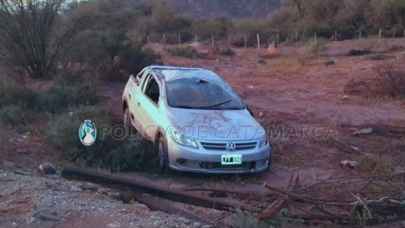 Volcó una camioneta en Tinogasta