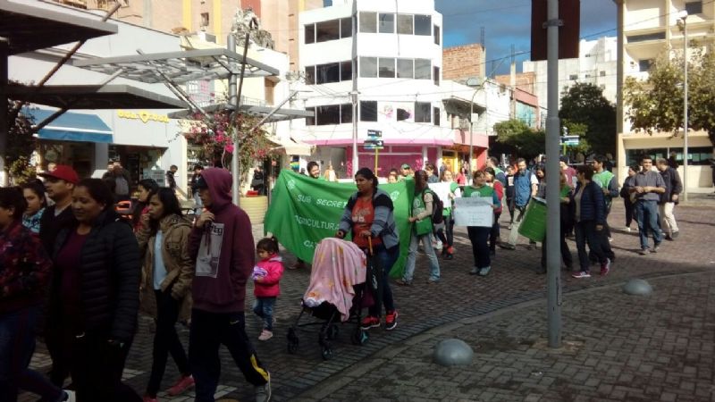 Movilización contra los despidos en Agricultura Familiar