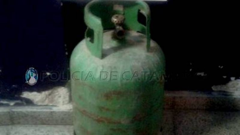 Atraparon a un joven por robar una garrafa en Valle Chico