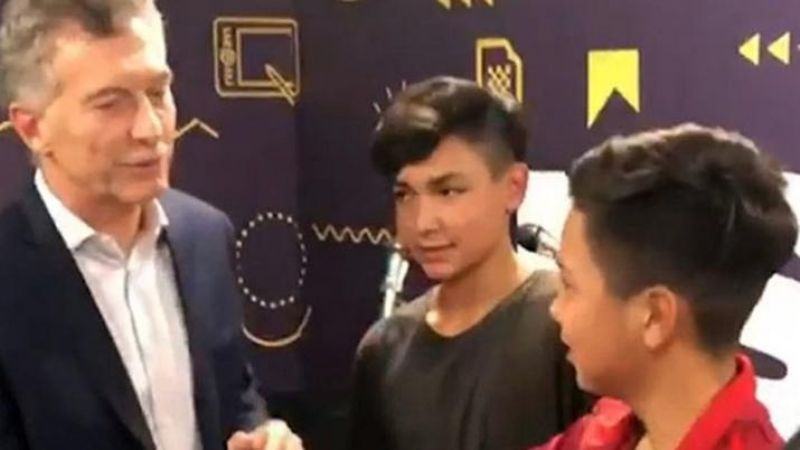 Macri se burló de un nene hincha de River