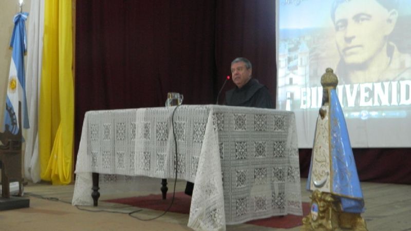 “Urge presentar a Fray Mamerto como modelo de vida para todos”