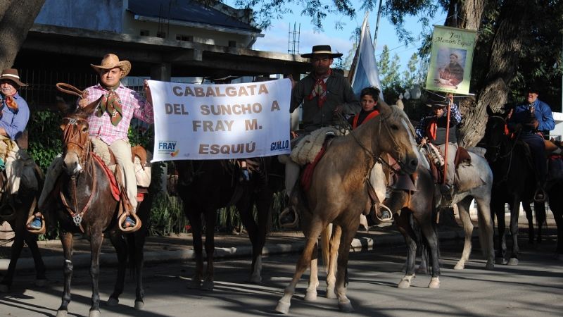 Esforzados jinetes llegaron desde El Suncho para honrar a Esquiú