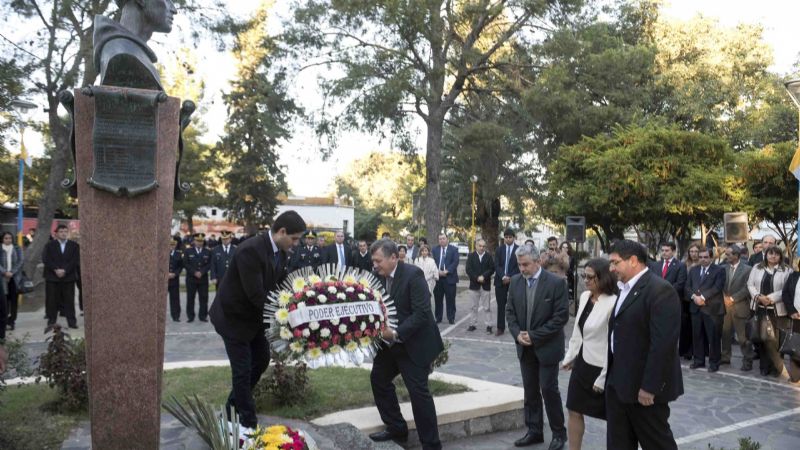 Lucía presidió los actos centrales por el natalicio de Esquiú