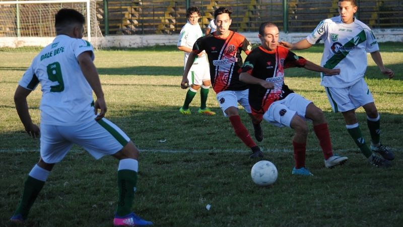 Goleada de “Poli” y susto del “Defe” ante “la Villa”