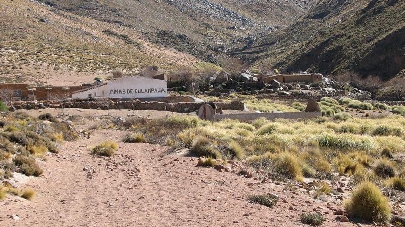 ALERTA: Intentan rescatar a motociclista que cayó en una chimenea minera en Belén