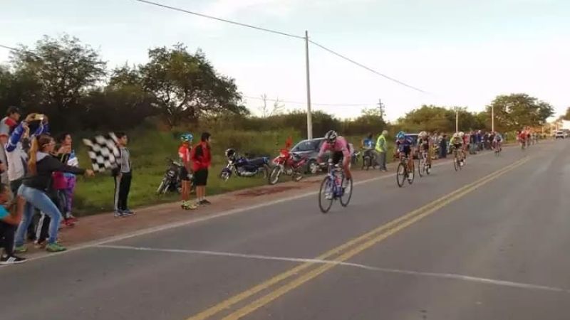 Ciclismo en Frías: "Doble Estación La Punta" podio para el Loro Gerloff